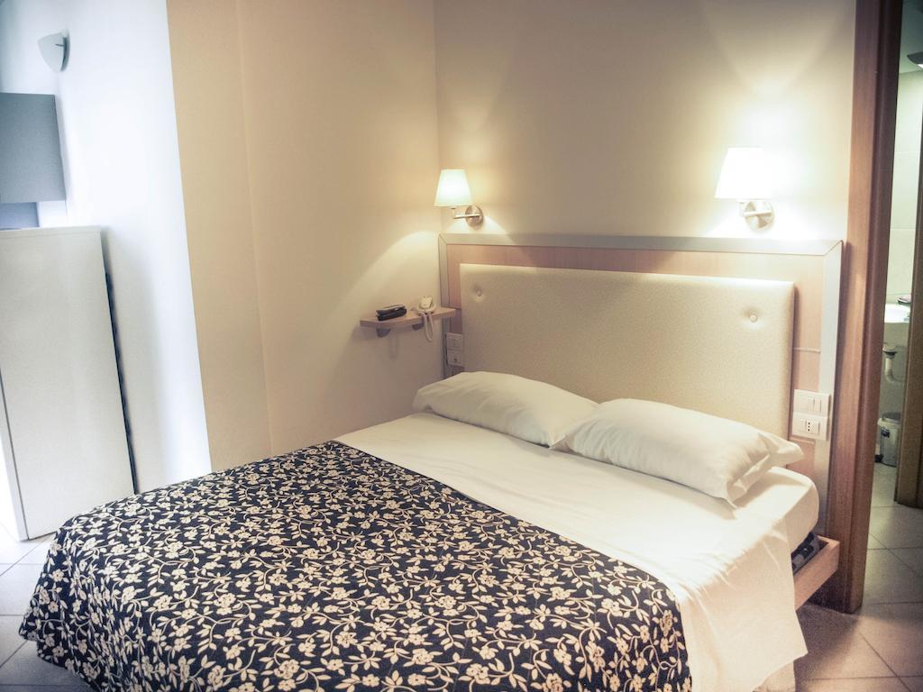 Residence T2 Ріміні Номер фото