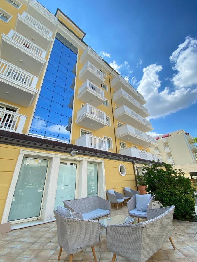 Residence T2 Ріміні Екстер'єр фото