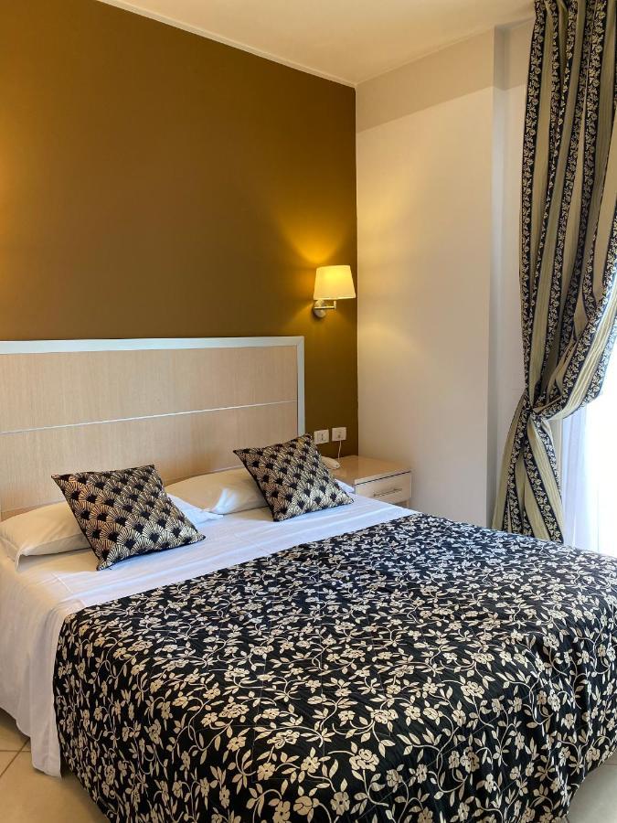 Residence T2 Ріміні Екстер'єр фото