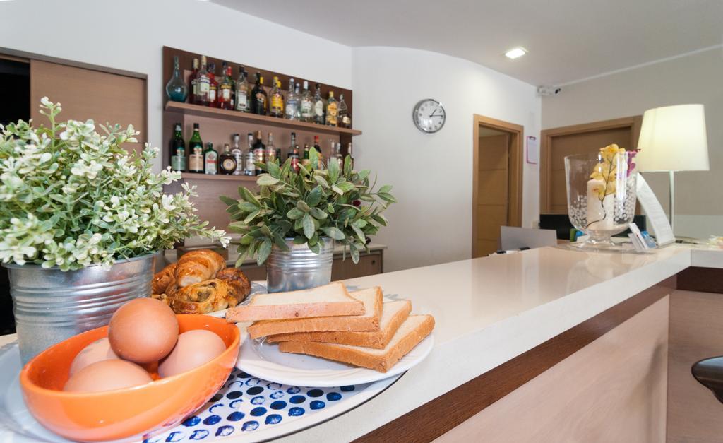Residence T2 Ріміні Екстер'єр фото
