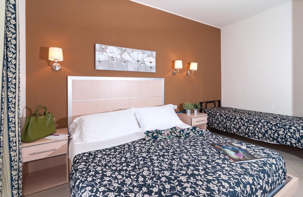 Residence T2 Ріміні Екстер'єр фото